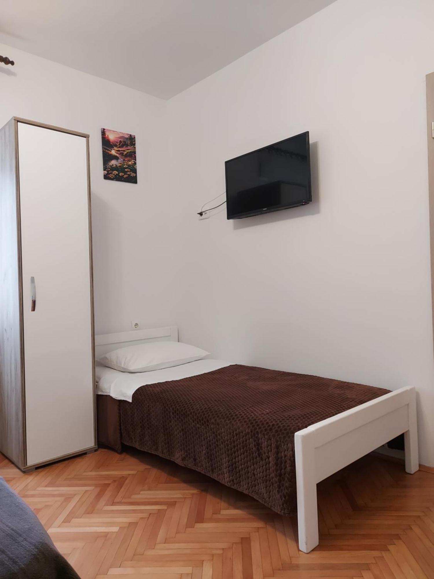Elena Rooms Pasjak Exterior photo